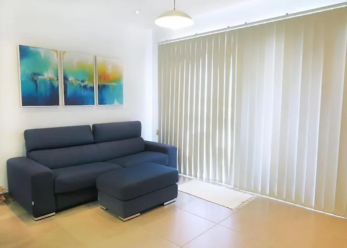 Seaside Serenity: Gem 멜리에하