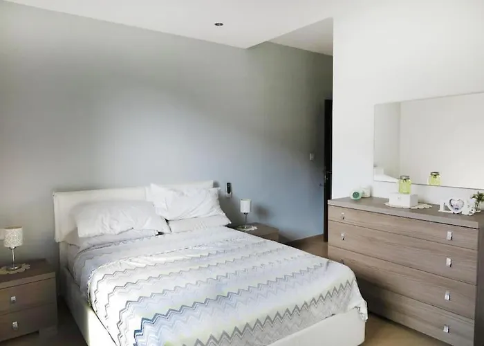 Seaside Serenity: Gem