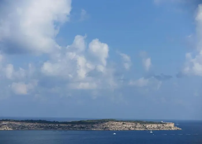 Seaside Serenity: Gem Mellieħa